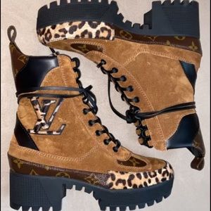 Louis Vuitton Laureate Platform Desert Boots - 6.5
